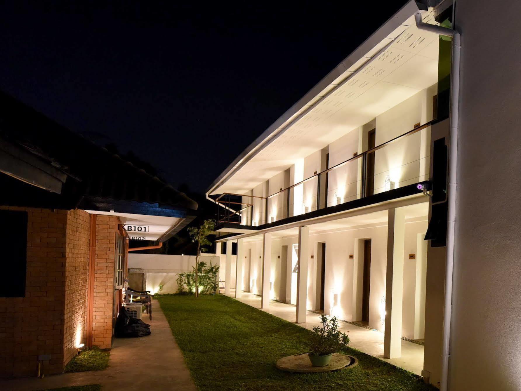 Hotel Chiang Mai Udee Extérieur photo