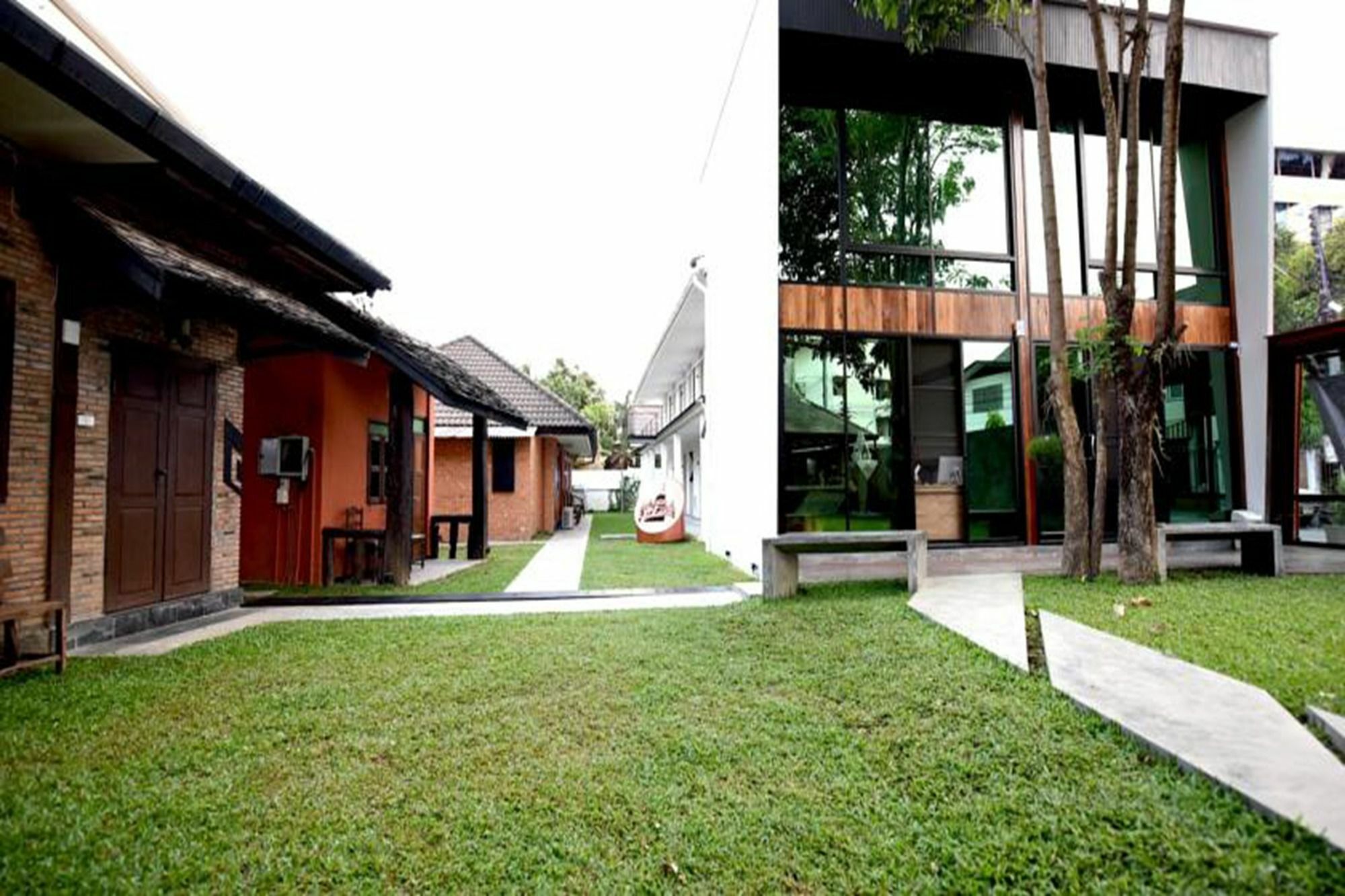 Hotel Chiang Mai Udee Extérieur photo