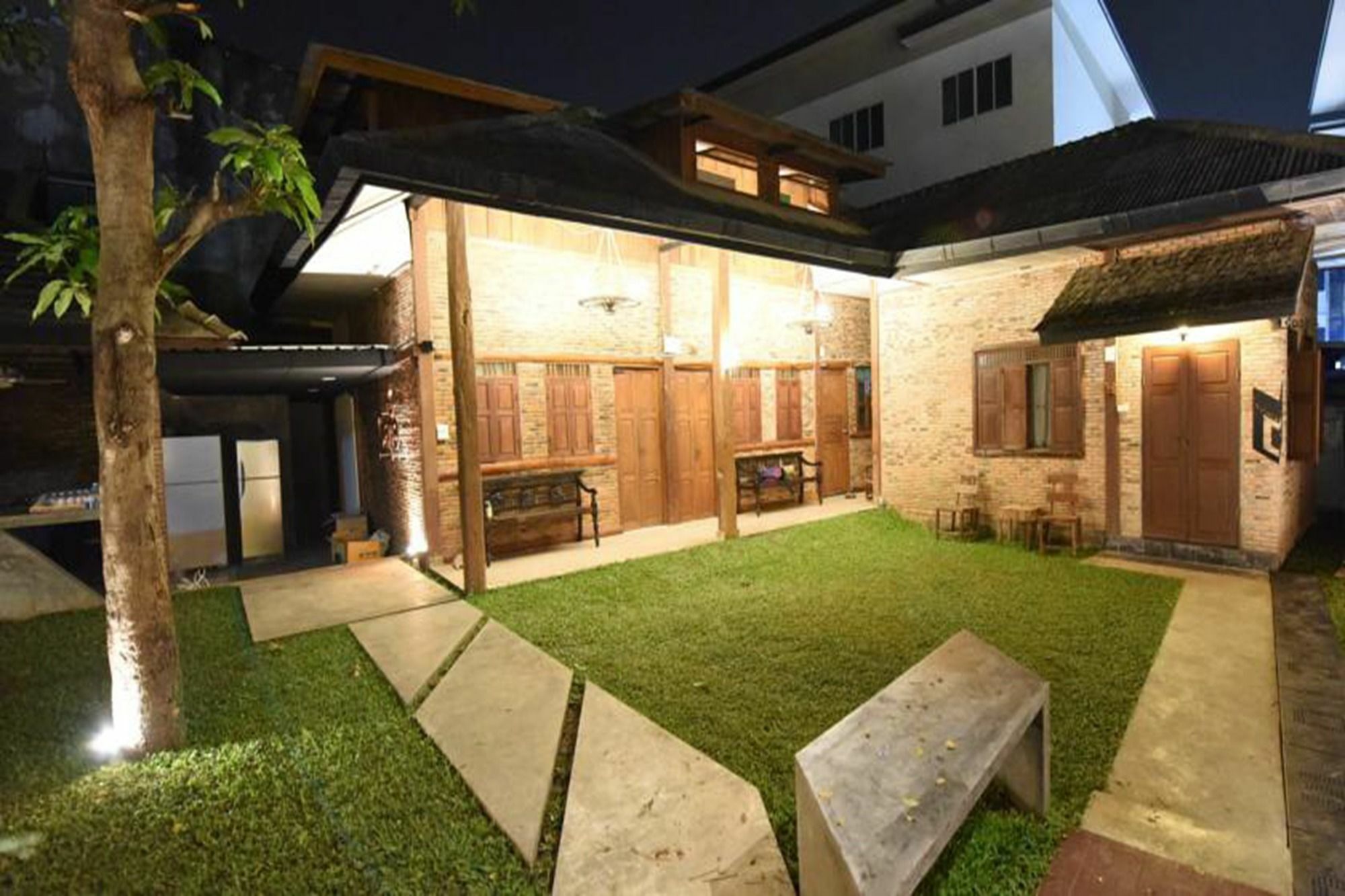 Hotel Chiang Mai Udee Extérieur photo